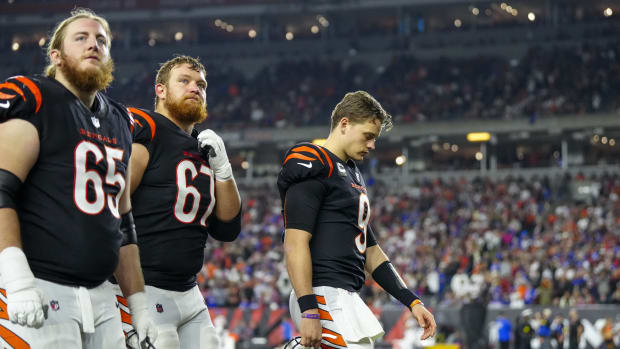 Cincinnati Bengals quarterback Joe Burrow (9)